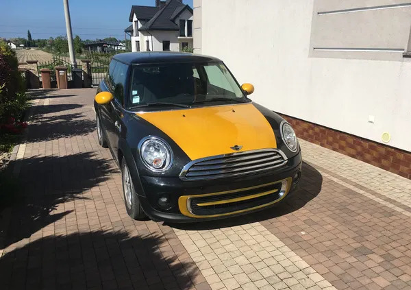 mini MINI ONE cena 25000 przebieg: 105000, rok produkcji 2013 z Wieluń